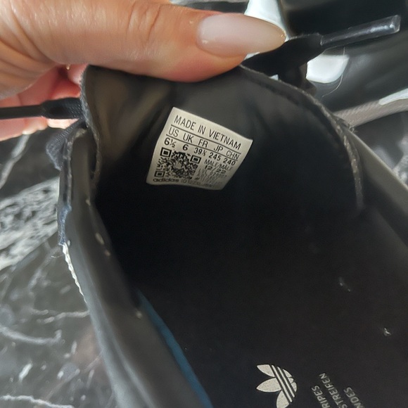 ADIDAS originals Samba in Black - Picture 4 of 4